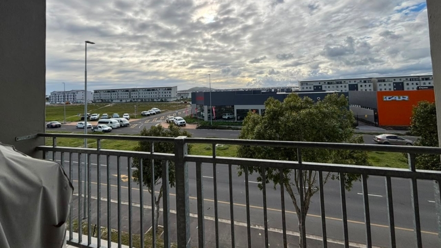 2 Bedroom Property for Sale in Parklands Western Cape